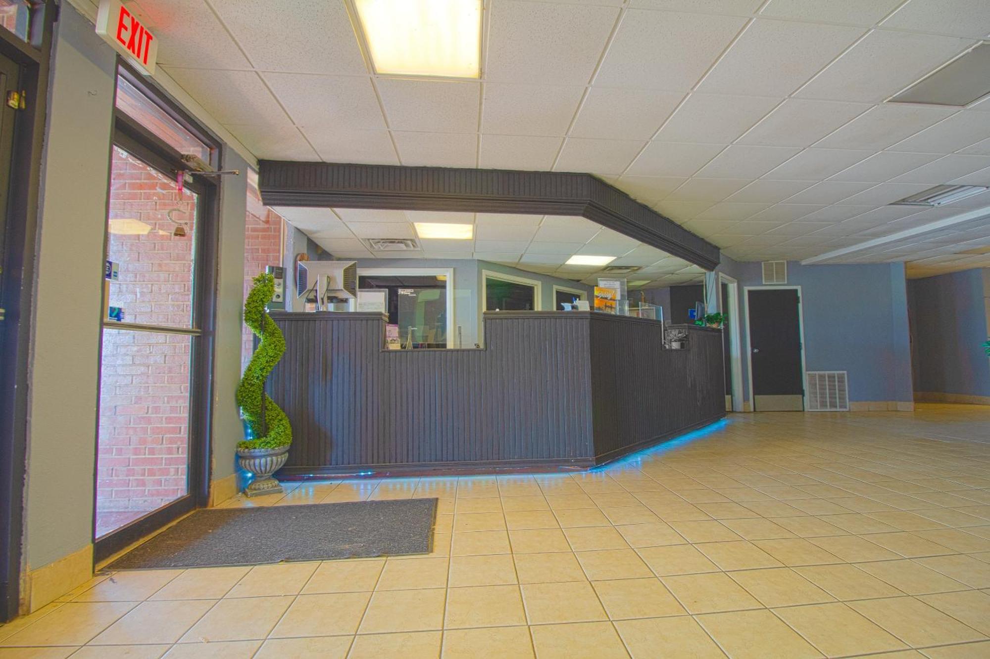 American Best Inn By Oyo I-35 Perry Near Lake Mcmurtry Exteriér fotografie